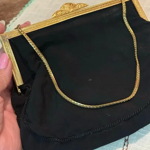 Vintage Petit Point Evening Bag β’ Ornate Clasp β’ Floral Front β’ 8.5β Wide - Picture 11 of 13